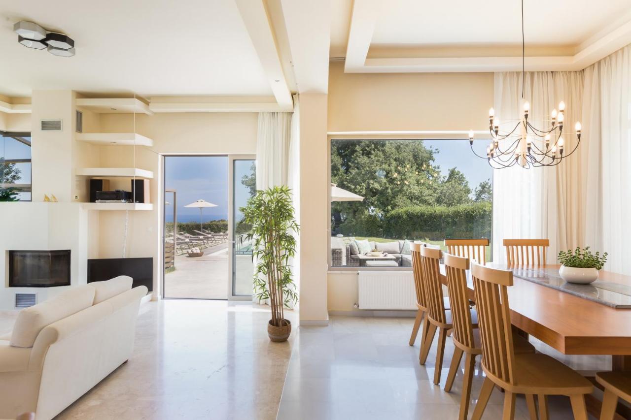 Lux Villa Mia With Heated Pool, 2Km To Beach & Childrens Area! Mikro Metochi Eksteriør billede