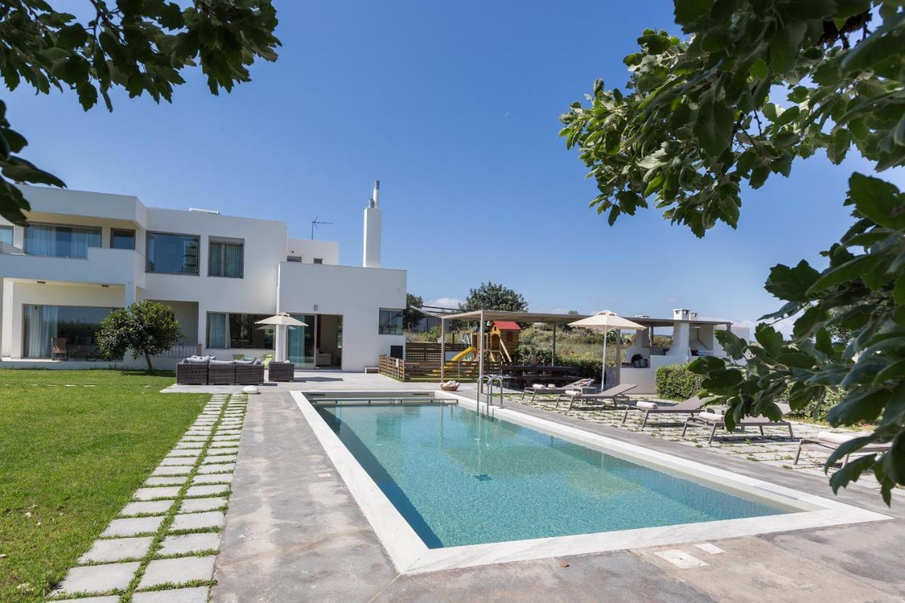 Lux Villa Mia With Heated Pool, 2Km To Beach & Childrens Area! Mikro Metochi Eksteriør billede